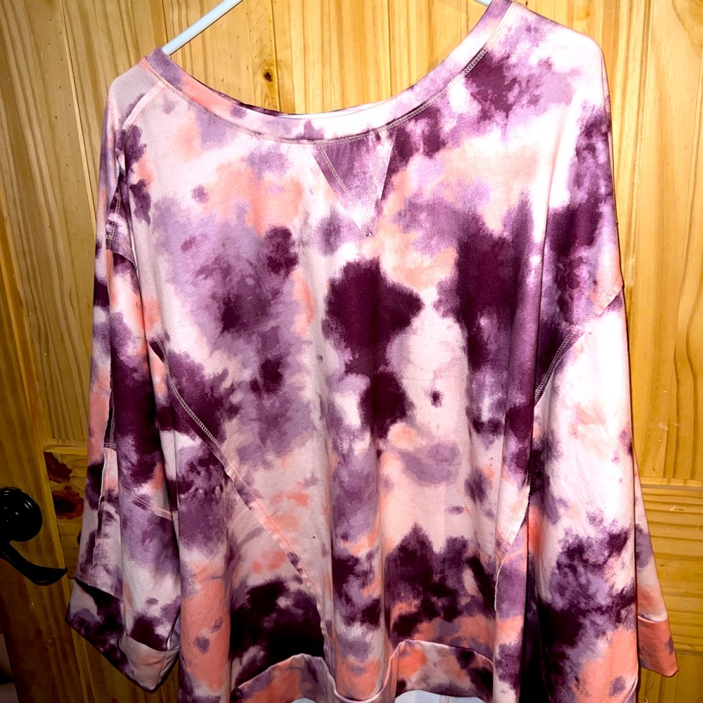 Tie dye 3/4 sleeve sweatshirt from Cato size 26/28
